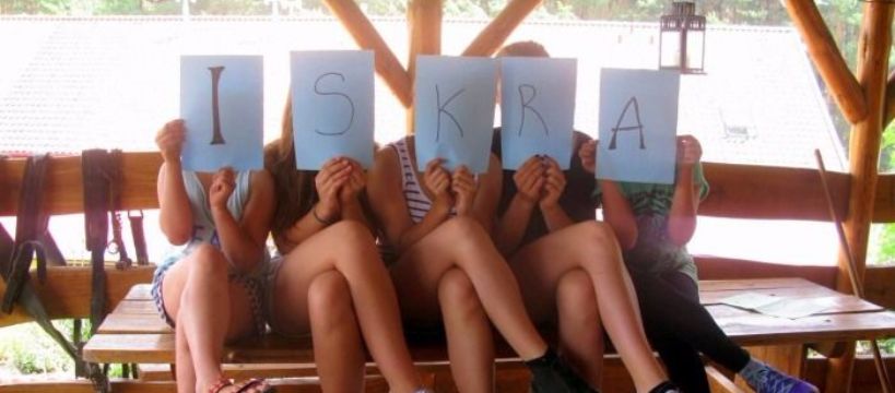 Stajnia ISKRA - Wakacje w siodle - 50 koni, tereny, skoki, doświadczeni instruktorzy, odznaki PZJ