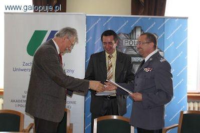 Policja Konna w Polsce - Technikum Hodowli Koni w Benicach