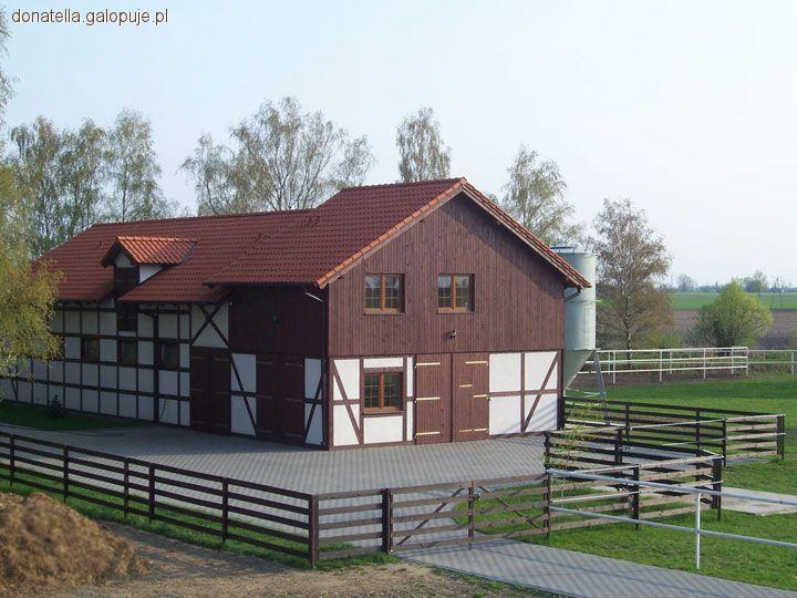 Stajnia otwarta
