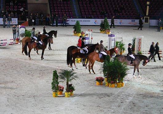 Zawody w skokach CSI-W Torwar 2010 - fotorelacja