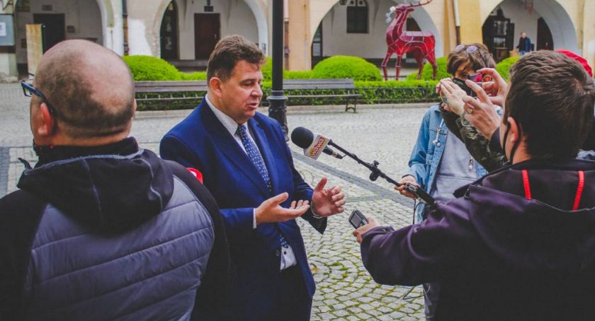 Lewica zawiadamia prokuraturę - Korwin-Mikke nawołuje do zabijania przeciwników politycznych
