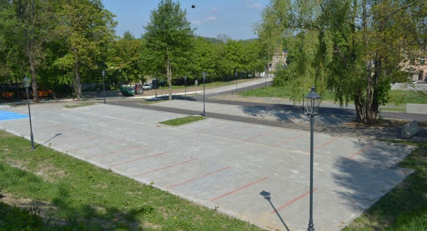 Łącznik i parking w centrum miasta prawie gotowe