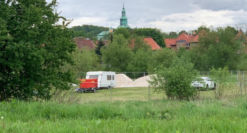 W Jeleniej Górze powstaje... plaża miejska!