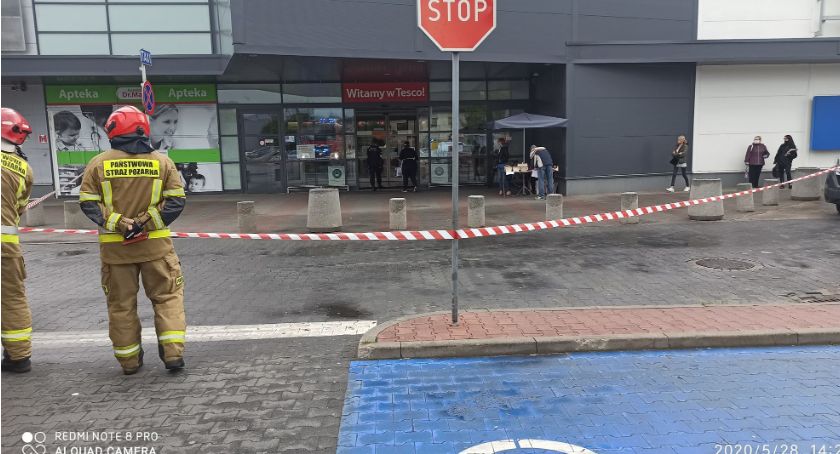 Ładunek wybuchowy w TESCO?