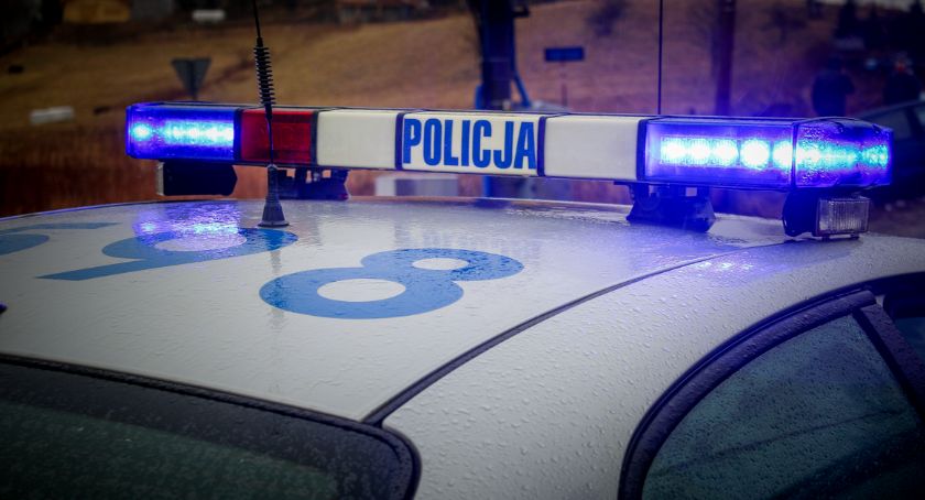 Metodą na funkcjonariusza służb wyłudzili 800 tys. złotych