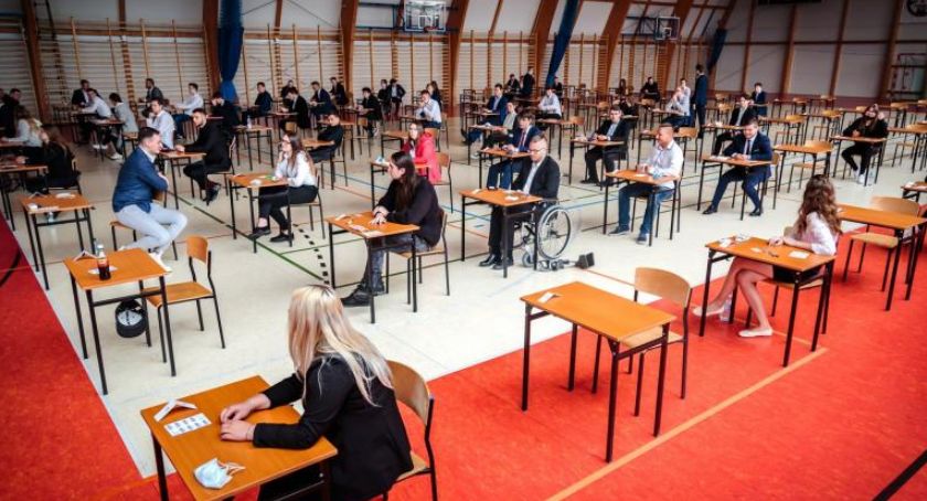 W Jeleniej Górze do matur przystąpiły 954 osoby