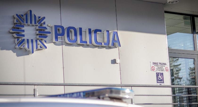 Nietrzeźwy kierujący z zakazem zatrzymany przez policjantów.