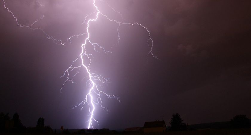 Synoptycy ostrzegają - możliwe burze i opady deszczu!