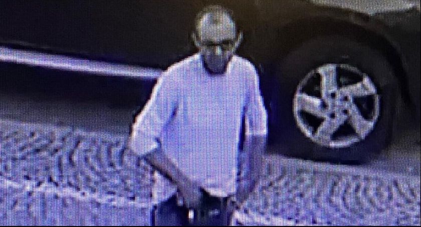 Rozpoznajesz tego mężczyznę – zadzwoń! Podejrzewany jest o kradzieże.