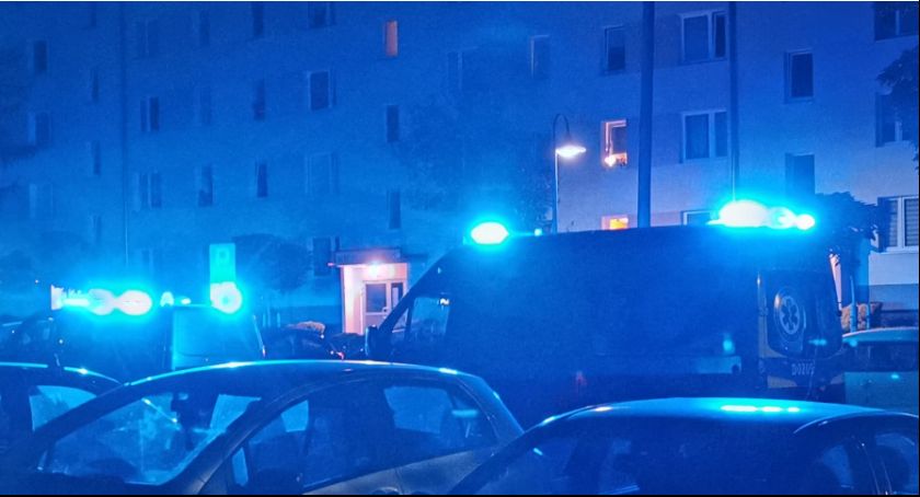 Dramatyczne zdarzenie na Zabobrzu. Kobieta wypadła z 3 piętra!