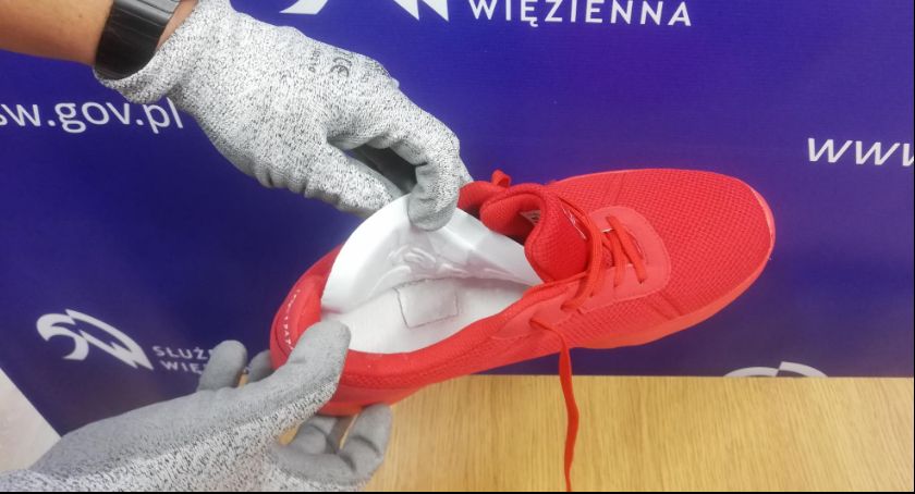 Udaremniona próba przemytu narkotyków na teren więzienia