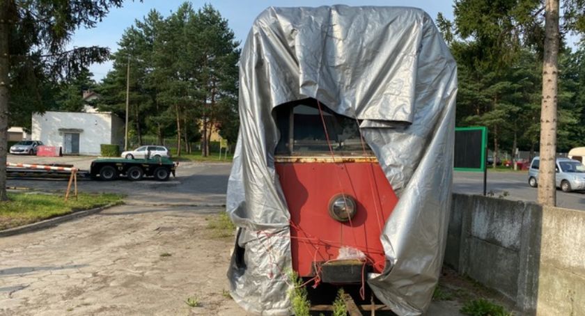Co z zabytkowym tramwajem?