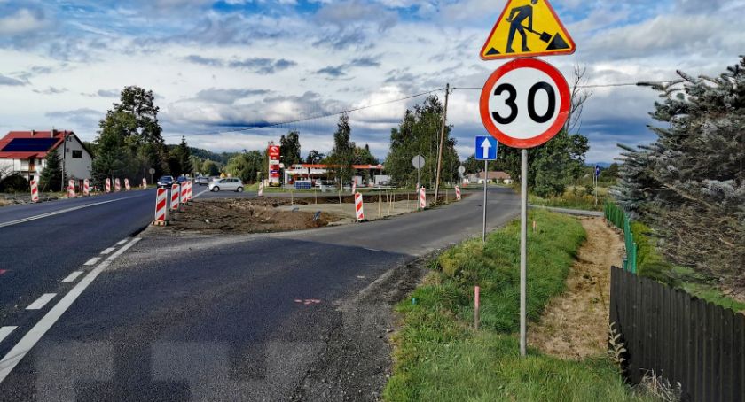 W Mysłakowicach powstaje rondo