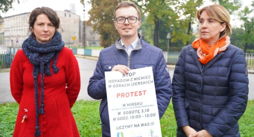 Protest przeciw wwożeniu odpadów z Niemiec do Polski. Będzie blokada drogi!