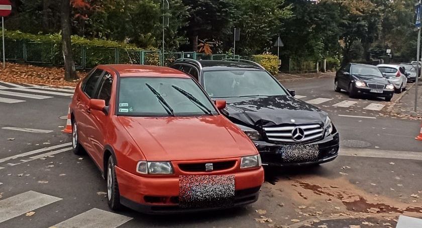 Wymuszenie pierwszeństwa i kolizja na ulicy Mickiewicza