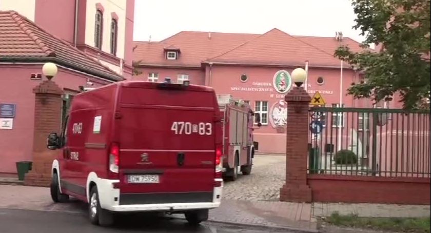 Odkryto pojemniki z niebezpieczną substancją w Lubaniu. Ewakuowano mieszkańców