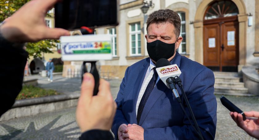 Robert Obaz zachęca do udziału w dzisiejszym proteście