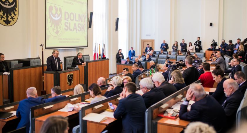 Stanowisko Sejmiku Województwa Dolnośląskiego w sprawie orzeczenia TK