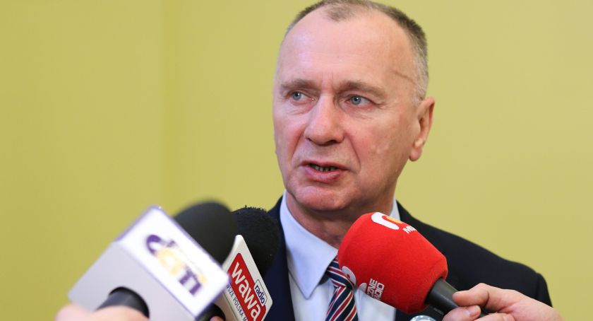 Prezydent Jerzy Łużniak poddał się samoizolacji. Miał kontakt z osobą zarażoną kornawirusem.