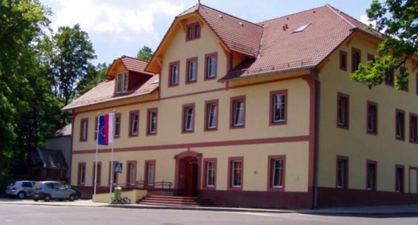 Zamiast pomocy dostaną po kieszeni
