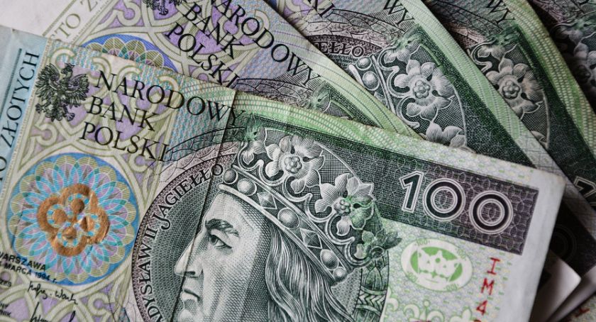 Wraca dodatkowy zasiłek opiekuńczy na dziecko