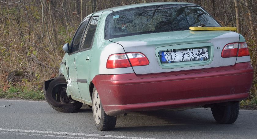 Zderzenie dwóch aut w Dziwiszowie
