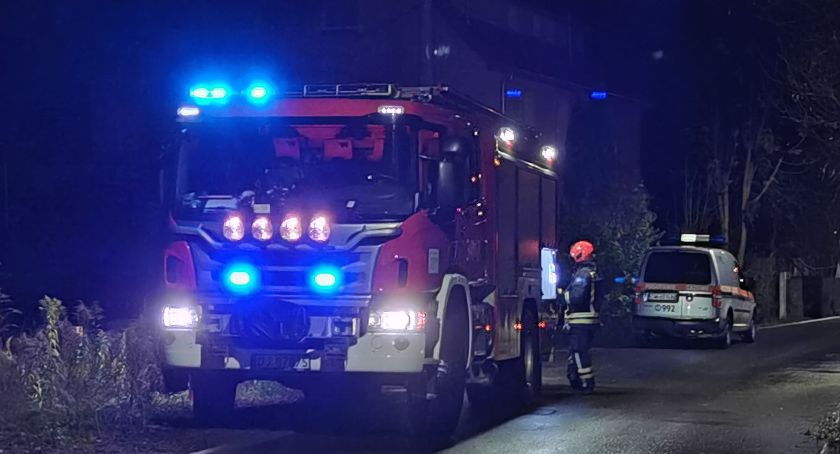 Ewakuacja mieszkańców budynku przy ulicy Nadbrzeżnej. Ulatniał się gaz.