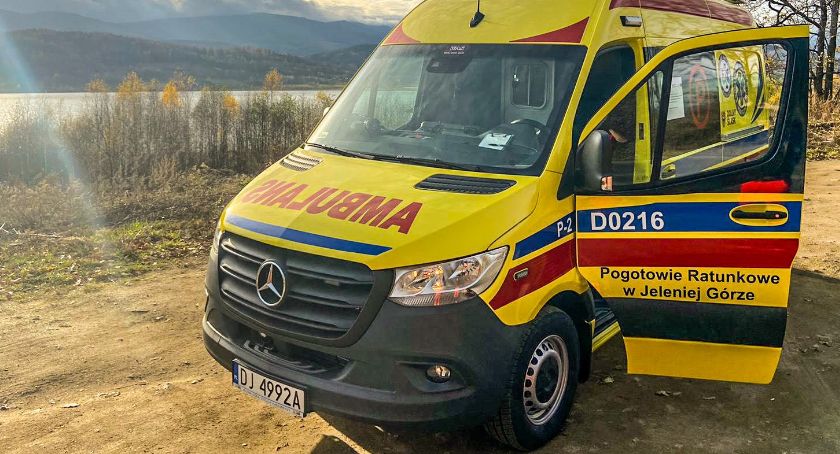 Nowoczesny ambulans dla Pogotowia Ratunkowego w Jeleniej Górze