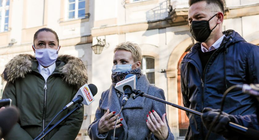 Dlaczego i o ile wzrosły ceny biletów jeleniogórskiego MZK?