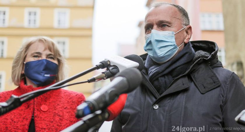 J. Łużniak : Polityka Rządu jest niekonsekwentna, nielogiczna, a jej skutki godzą wprost w budżety lokalne.