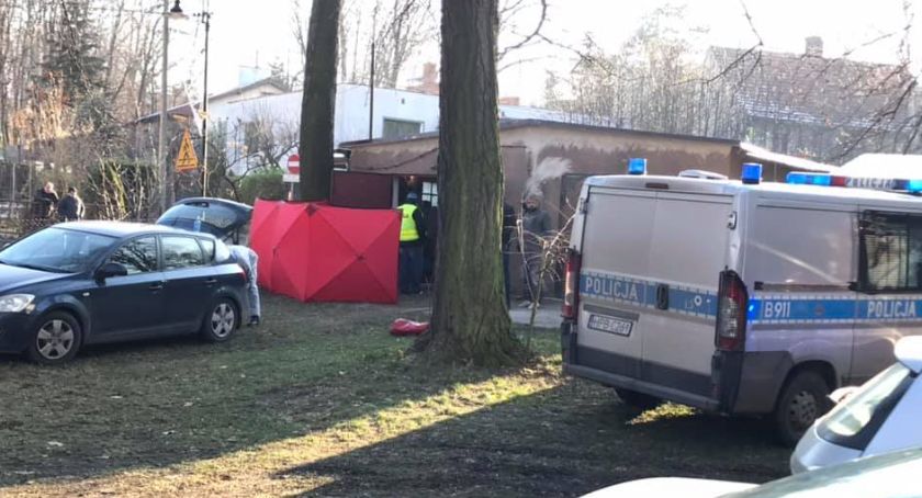 Bolków : W garażu znaleziono zwłoki dwóch mężczyzn