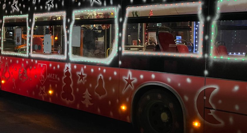 W Jeleniej Górze jeździł Mikołajkowy autobus