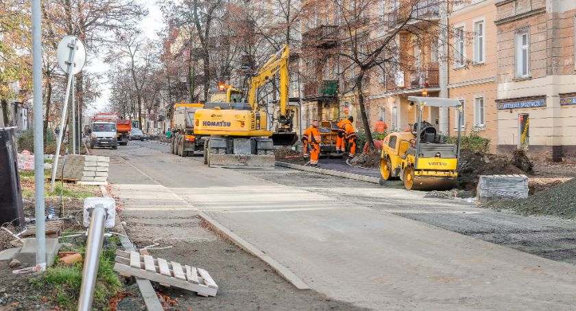Uwaga! Zmiana organizacji ruchu na Alei Wojska Polskiego w Jeleniej Górze