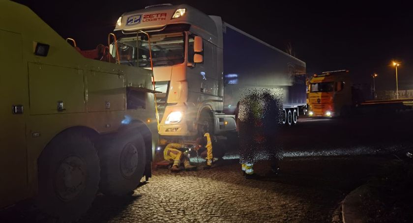 Policja zatrzymała dwie ciężarówki skradzione na terenie Niemiec