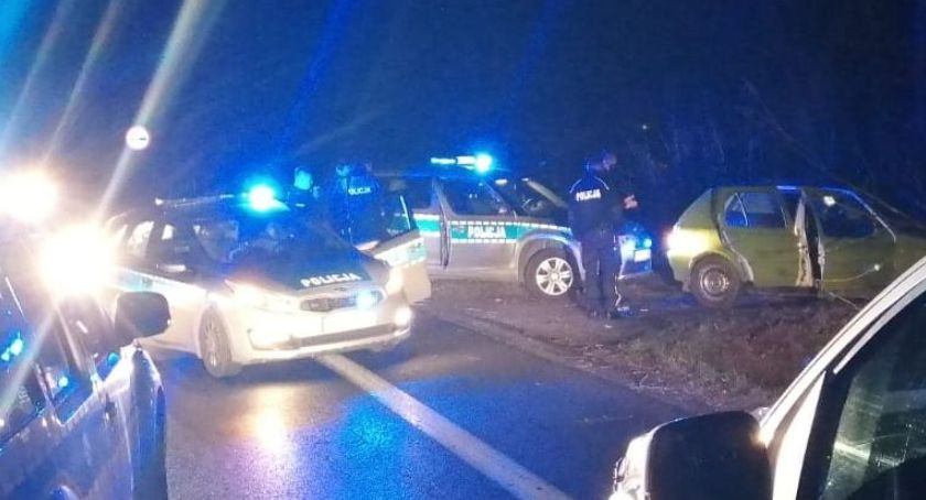 Jelenia Góra : Policyjny pościg za pijanym 33-latkiem