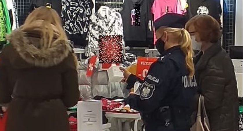 Policja i sanepid kontrolowali galerie handlowe w Jeleniej Górze