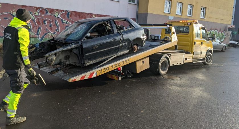Straż Miejska usuwa kolejne wraki