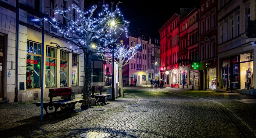 Jednak nie będzie zakazu wychodzenia z domu w sylwestra?