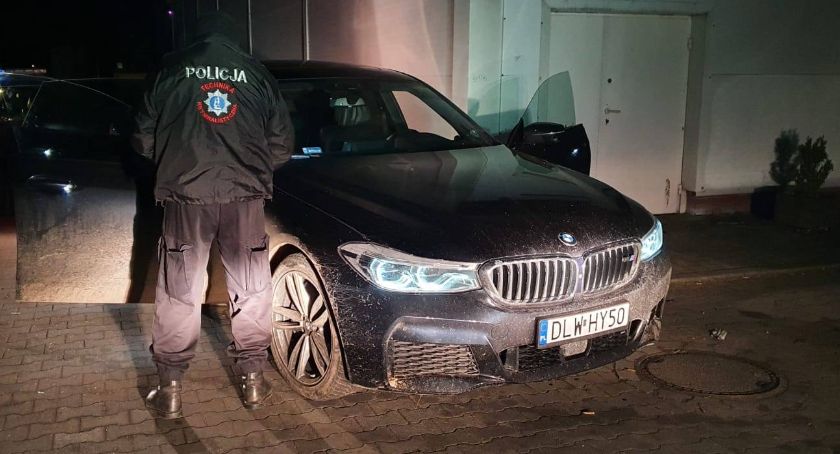 Policjanci odzyskali skradzione BMW