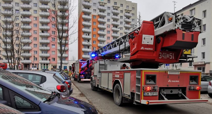 Informacja o ulatniającym się gazie postawiła na nogi służby ratunkowe