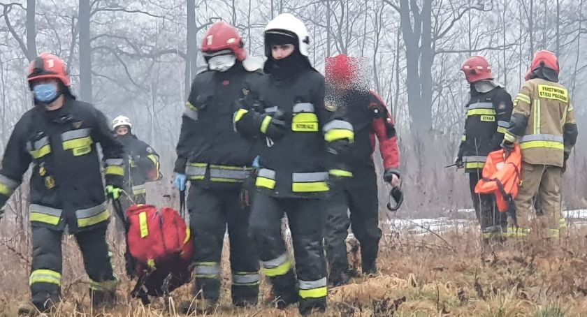 Wszedł do stawu bo chciał się utopić. Interwencja służb w Podgórzynie.