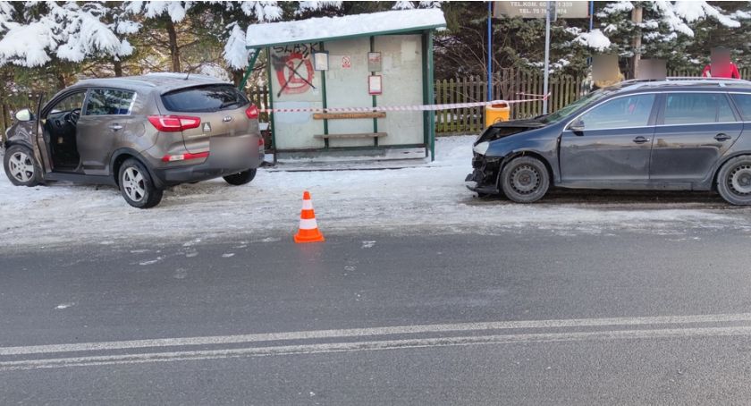 Ścięgny : Wymusił pierwszeństwo i doprowadził do kolizji
