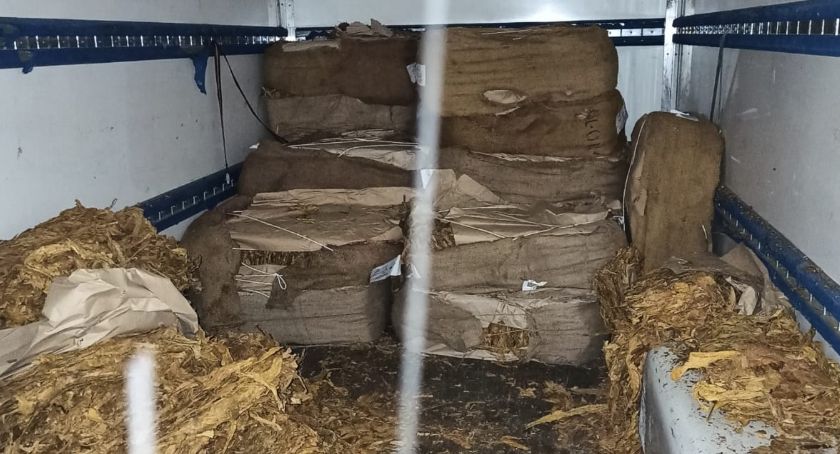 KAS, SG i CBŚP zabezpieczyły 1,6 tony tytoniu niewiadomego pochodzenia