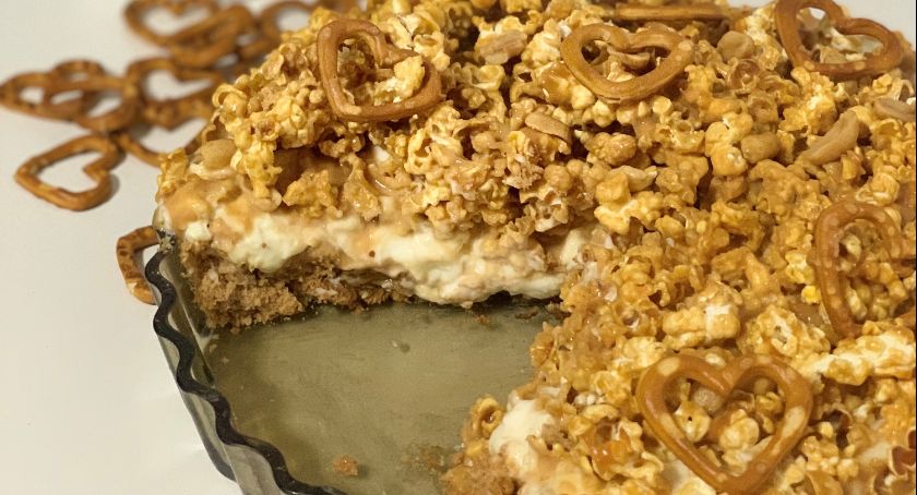 Maja Poleca - Tarta sernikowa z orzechami w karmelu.
