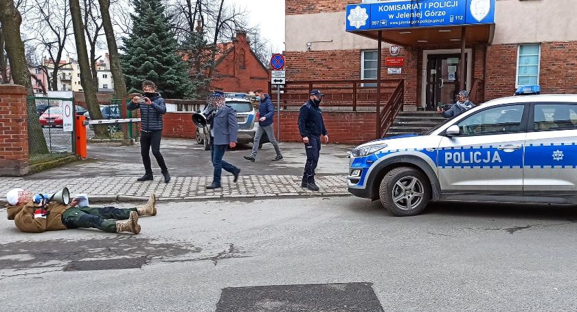 Marcin Bustowski zatrzymany przez policję