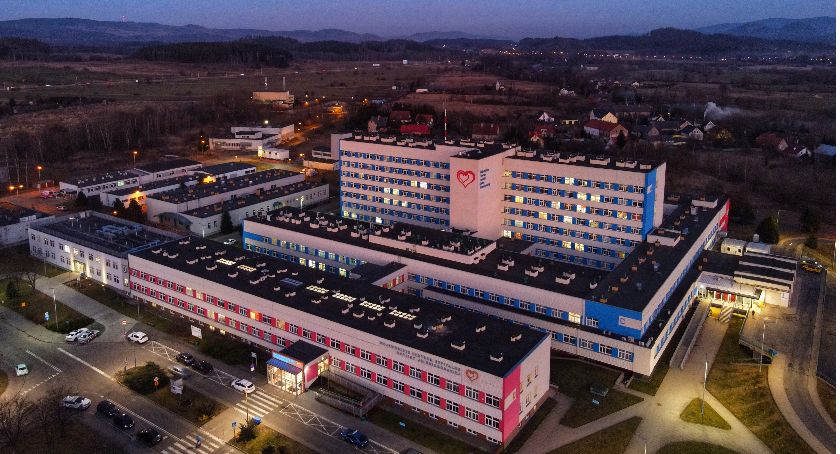 Wzrasta liczba hospitalizowanych z powodu COVID w jeleniogórskim szpitalu.