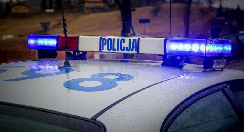 Policja zatrzymała 21-latka podejrzanego o serię kradzieży