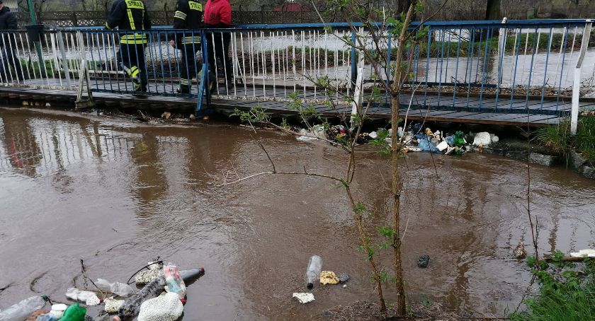 Podtopienia w Dąbrowicy