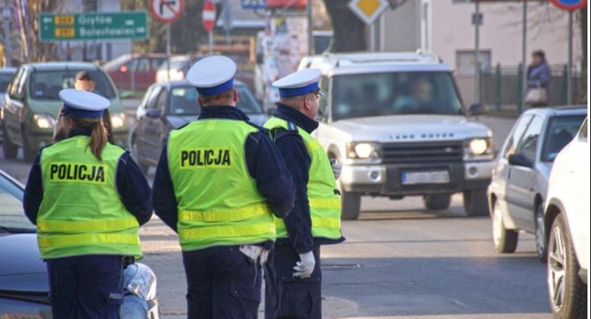 Od dzisiaj w życie wchodzą ważne zmiany w przepisach ruchu drogowego!