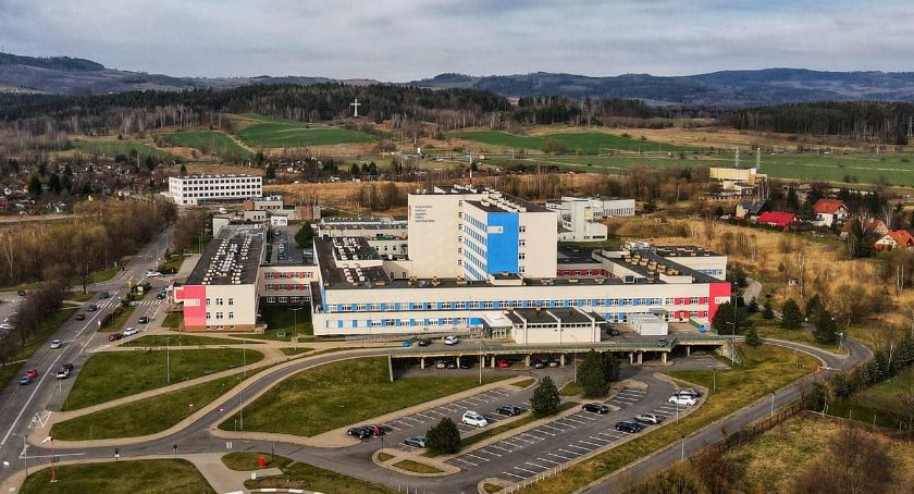 Wsparcie finansowe m.in. dla jeleniogórskiego szpitala